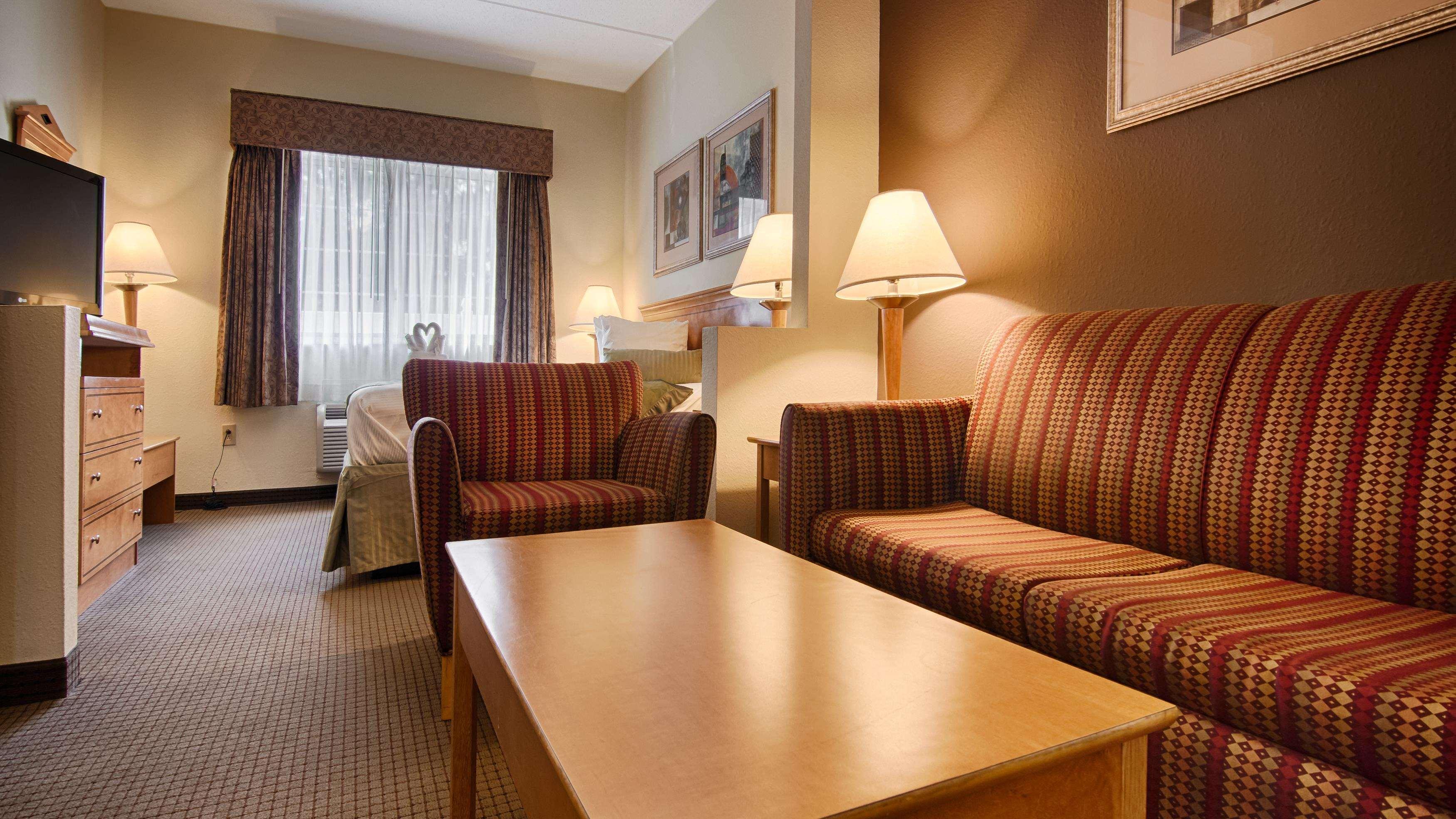 Best Western Plus Newport News Eksteriør billede