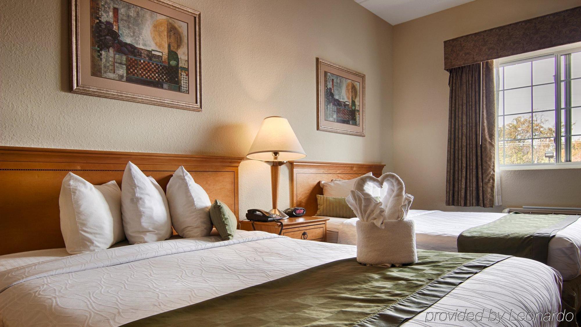 Best Western Plus Newport News Eksteriør billede