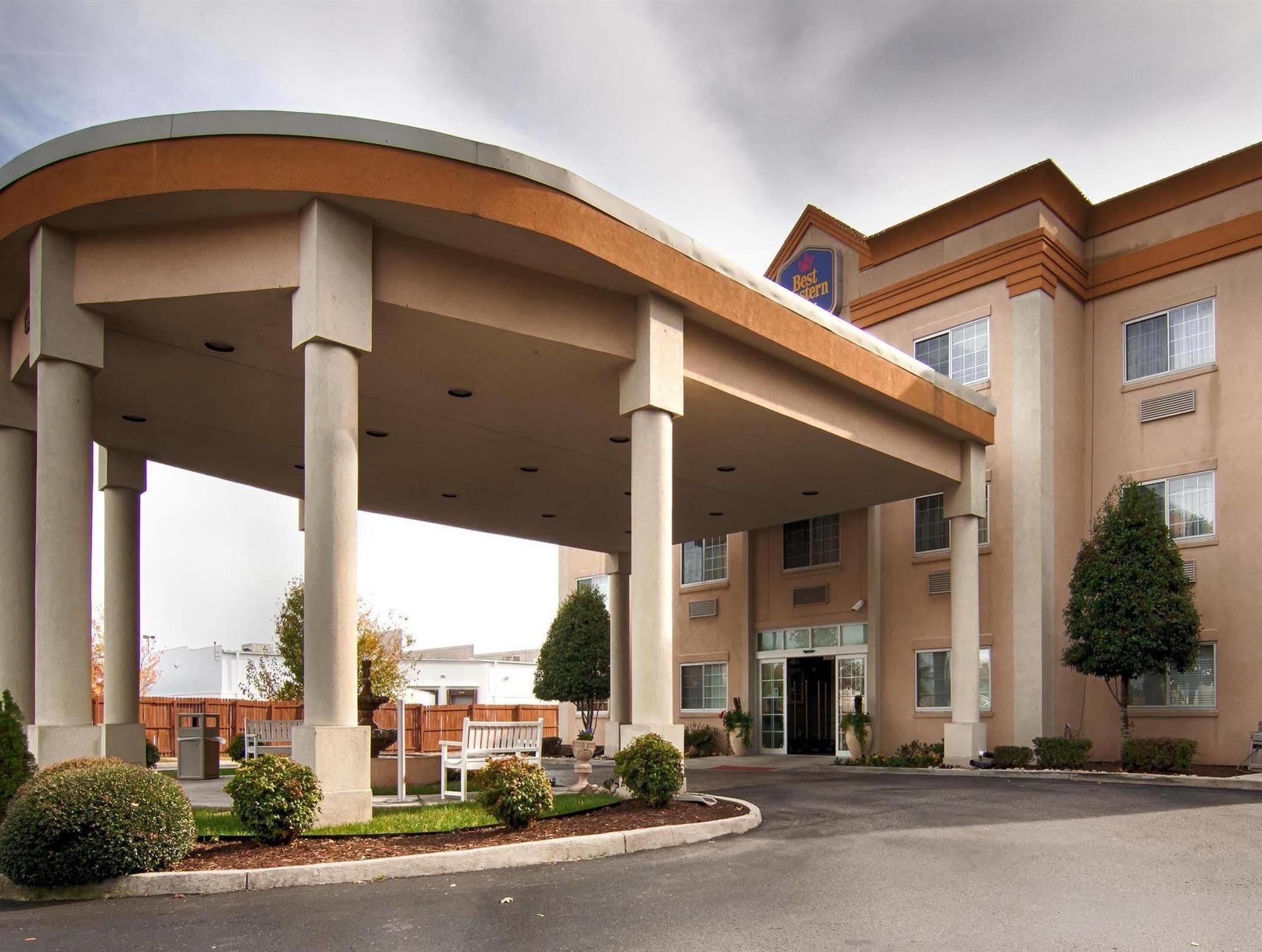 Best Western Plus Newport News Eksteriør billede
