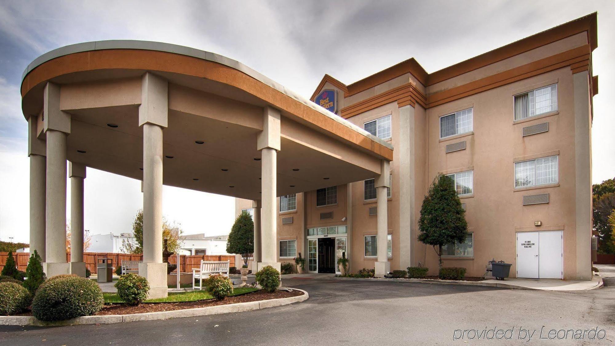 Best Western Plus Newport News Eksteriør billede